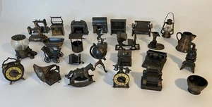 Vintage 1970's Durham Industries Metal Miniatures Vtg lot 26 Die Cast Doll House - Picture 1 of 15
