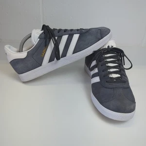 adidas Gazelle Trainers Men's UK 8 EUR 42 US 9 Grey Suede Casual Sneakers - Picture 1 of 14