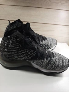 Nike LeBron 17 schwarz weiß Oreo Basketball Turnschuhe BQ3177-002 Herren Größe 9,5 - Bild 1 von 14