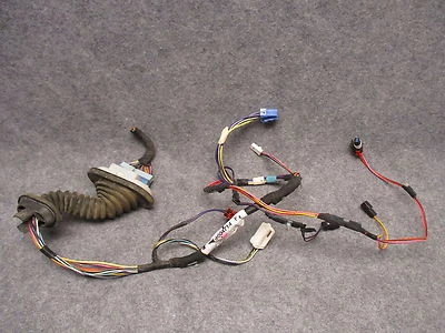 1994-1996 Chrysler New Yorker RH Front Door Power Wiring Harness 4604714F 27230 - Image 1 of 4