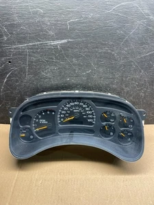 2003 to 2006 Chevrolet Silverado Sierra Cluster Gauge Speedometer U1370 DG - Picture 1 of 8