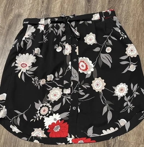 Ann Taylor Loft Rock Damen M schwarz Blumen Boho Gürtel leicht geschwungener Saum - Bild 1 von 3