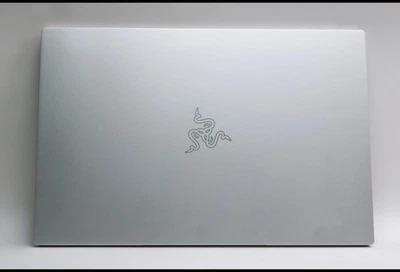 Razer Blade 15.6", i7-8750H, 16GB, 512GB SSD, RTX 2060 Foto 1 de 4