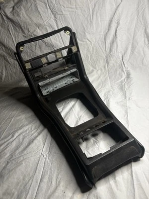 BONITO USADO ORIGINAL GENUINO PORSCHE 924 924S 944 CONSOLA CENTRAL PLÁSTICO NEGRO Foto 1 de 2