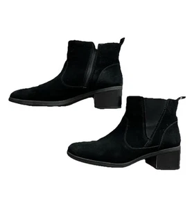 Clarks Ankle Boot Black Suede 1.5" Block Heel Chelsea Women's 9 Pull-On Bootie - Picture 1 of 5
