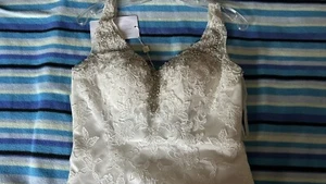 wedding dress size 12 - Picture 1 of 7
