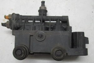 RANGE ROVER SPORT L320 2006 2.7 TDV6 FRONT AIR SUSPENSION VALVE - Picture 1 of 3