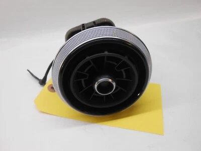 Ventilación de aire acondicionado delantera OEM 515013381F GB0062 AUDI Q2, RS3 Foto 1 de 4