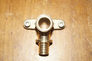 Rehau Wandwinkel 16 x 1/2" Übergang Fitting Verschraubung Wandscheibe 2 Loch - Bild 1 von 3