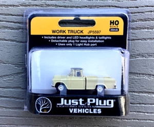 WOODLAND SCENICS 1/87 HO SCALE TAN PICKUP WORK TRUCK LIGHTED JUST PLUG # 5597 - Picture 1 of 17