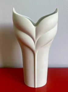 Rosenthal Germany Matte White Calla Lily Vase Uta Feyl Studio-Linie 8” AS IS - Picture 1 of 3