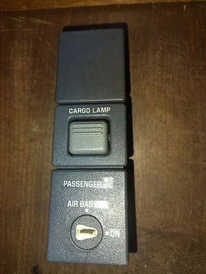 1997-98 Chevy SILVERADO Gmc SIERRA CARGO LAMP PASSENGER AIR ON OFF SWITCH OEM - Изображение 1 из 4