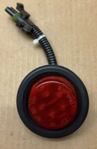 Dialight 16 13.5 Volts 2.5" Round Red Clearance Marker Light 16001RB802 - Picture 1 of 7