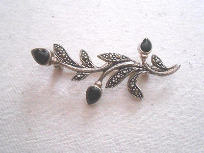 Sterling Silver Black Onyx  Marcasite Floral Sprig Brooch     221408 - Image 1 of 4