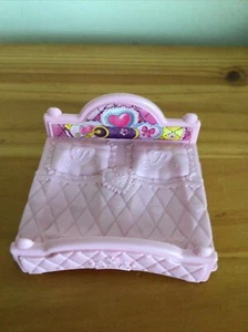 Fisher Price Little People Disney Princess Songs Palace Pink Toy Bed Replacement - Picture 1 of 3
