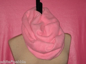 Bufanda de capucha/infinito hecha a mano - lana - rosa - talla única - Imagen 1 de 1