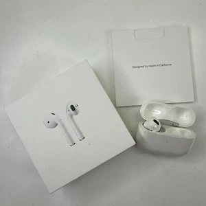 1 Airpod with Charging Base Replacement A2032 - Zdjęcie 1 z 4