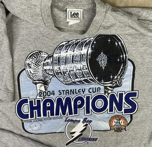 Vintage Tampa Bay Lightning Shirt Y2K 2004 Stanley Cup Champions NHL Men Sz XL - Picture 1 of 7