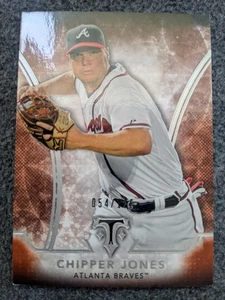 2015 TOPPS TRIPLE THREADS CHIPPER JONES AMBER PARALLEL#83#D054/125 - Picture 1 of 1