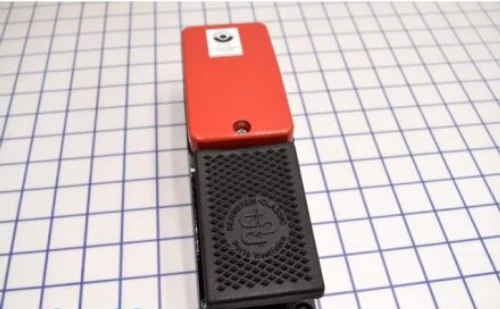 6061200003 Bernstein Switches Foot Switch, 1 Pedal, 2NC/2NO, Slow Action - Image 1 of 1