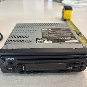 🔊 Sanyo ECD-A8578 Pull-Out Car Stereo CD Player AM/FM Radio Rare* Vintage Japan - Picture 1 of 8