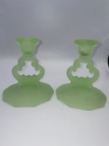 Rare Vintage Green Satin Vaseline Cambridge Keyhole Candlesticks Candleholders - Picture 1 of 5