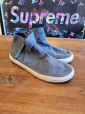 Dolce Vita Sneakers 9.5 Suede Gray Zip  - Image 1 of 4
