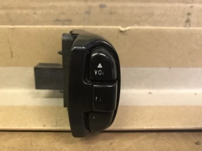99 MERCURY VILLAGER VOLUME CONTROL SWITCH. STEERING WHEEL - Image 1 of 2