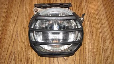  SUBARU BAJA LEGACY OUTBACK FOG LIGHT RH 2000-2006 OEM PASSENGER - Image 1 of 2