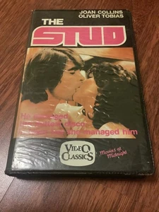 THE STUD: DUMMY DISPLAY ONLY BETA CLAMSHELL CASE VIDEO CLASSICS COLLINS AUS RARE - Picture 1 of 2