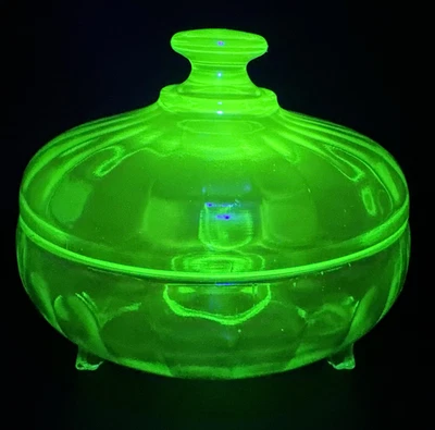 Vintage 1930s 3 Footed Green Uranium Depression Glass Lidded Candy Dish Glows 6" - Image 1 of 4