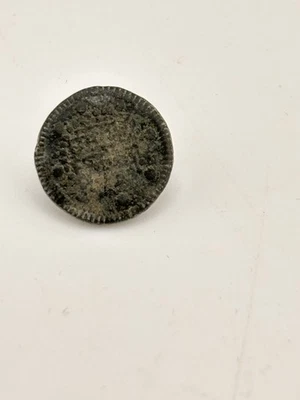 Botón pequeño de la Guerra Revolucionaria de Massachusetts - excavado en Virginia Foto 1 de 4