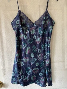 Victoria’s Secret kurzes Nachthemd Damen blau Blumen Spitze Nachthemd Negligee M - Bild 1 von 9
