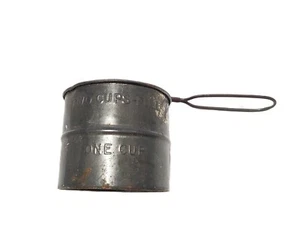 Vintage Metal Tin Measuring Kitchen 1 Cup 2 Cup Flour Sifter Shaker USA Hand - Picture 1 of 7