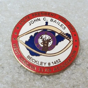 BPOE 1452 Beckley WV Elks Lodge Logo Hut Pin hinten John C Bailes State Pres 06-07 - Bild 1 von 3