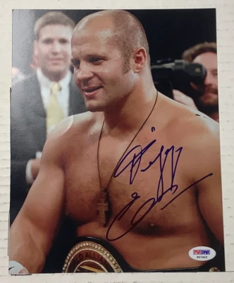 Fedor Emelianenko signed UFC / MMA 8x10 Photo PSA - Image 1 of 2