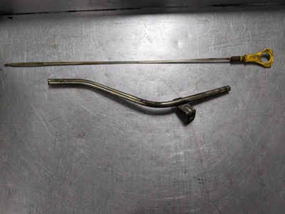 Varilla de medición de aceite de motor con tubo para 14-16 Kia Soul 1.6 266112B610 Gas Foto 1 de 4