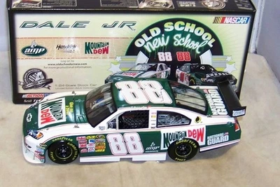 1:24 Acción 2008 #88 Mountain Dew Amplificador Retro Old School Dale Earnhardt Jr Nuevo en Caja Foto 1 de 4