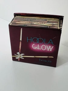 Benefit Hoola GLOW shimmer powderbronzer for face 0.28 oz - Picture 1 of 3