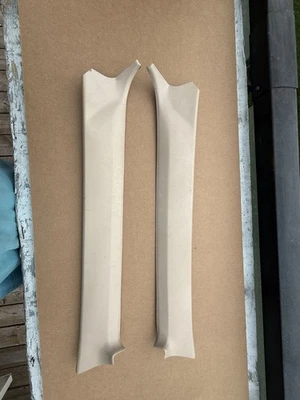 1984-1989 Toyota Pickup 4Runner Driver Passenger A-Pillar Trim Molding OEM - Image 1 of 4