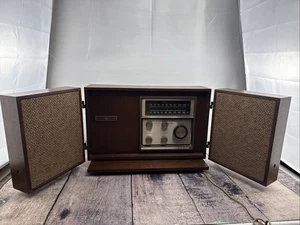 General Electric T1025A AM/FM Stereo (wood tube table radio w/FM) - Picture 1 of 7
