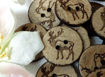 KNOPF HIRSCH RUND HOLZ KOKOSNUSS WIESN OKTOBERFEST HORN TRACHT JANKER DIRNDL - Bild 1 von 2