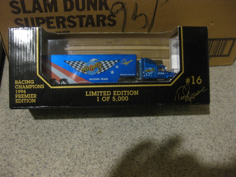 1995 Racing Champions Semi Truck TRANSPORTER 24 Jeff Gordon Premier Edition 1 87