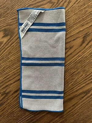 Б/у ткань для рук и лица Norwegianx цвет этого полотенца серый и синий - Изображение 1 из 2