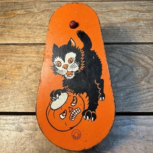 Vintage Halloween Tin Litho Noise Maker Black Cat Pumpkin Ratchet - Works - Picture 1 of 14