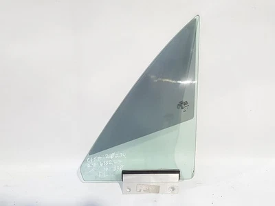 Vidrio de ventilación de puerta delantera izquierda OEM 2000 2006 Audi TT S Line Foto 1 de 4