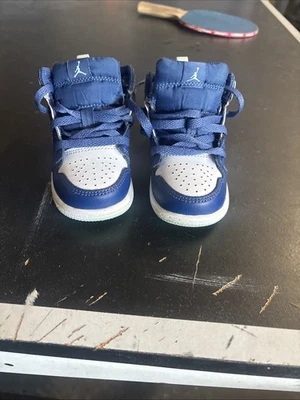 Jordan 1 Azul Como Nuevo Talla 5c Foto 1 de 4
