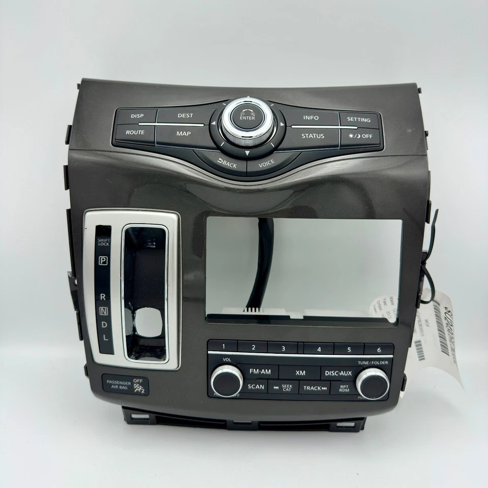 Nissan QUEST 2011-13 | Interruptor de control de pantalla Info-GPS-TV | OEM - 28395-1JA0A Foto 1 de 4