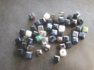 Lot 50 perles cristal à facettes cubique 4 mm - Imagen 1 de 2