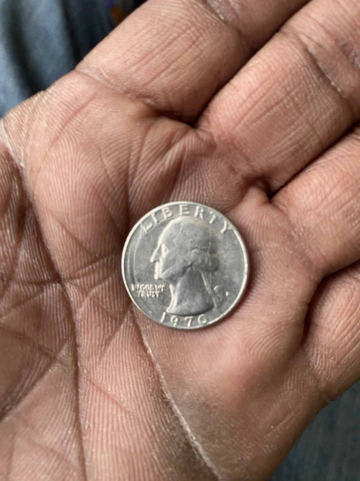 1970 Quarter Error United Error And Under Eagal And Error On Onverse Side - Image 1 of 2